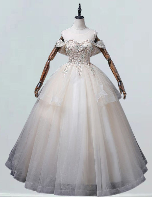 a white dress on a mannequin mannequin mannequin manne
