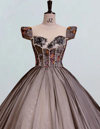 a dress on a mannequin on a mannequin