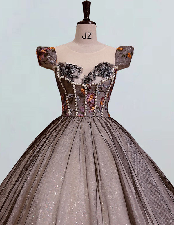 a dress on a mannequin on a mannequin