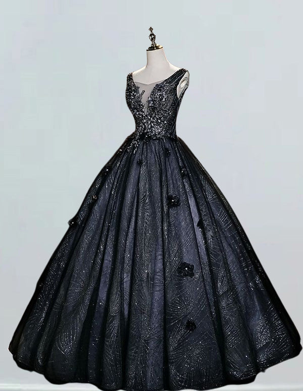 a dress on a mannequin on a mannequin
