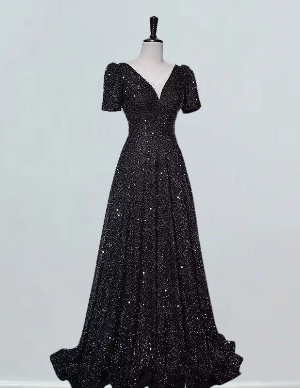Elegant velvet V-neck prom dress with sequined evening gown and sleeves for girls' formal events3