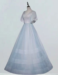 Silver sequined tulle bridal gown with V-neck and short sleeves, elegant long evening dress for graduation or prom2