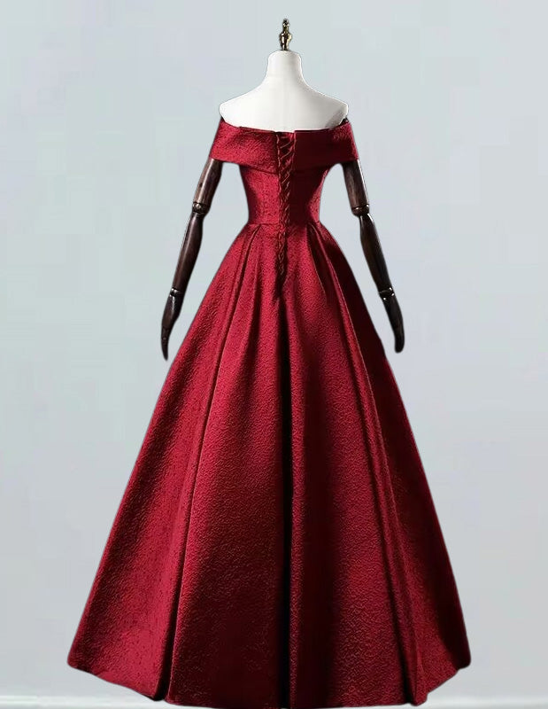 a dress on a mannequin mannequin mannequin mannequin