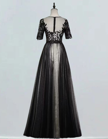 Elegant black lace applique tulle prom dress with boat neck for girls, perfect for formal events and princess parties0