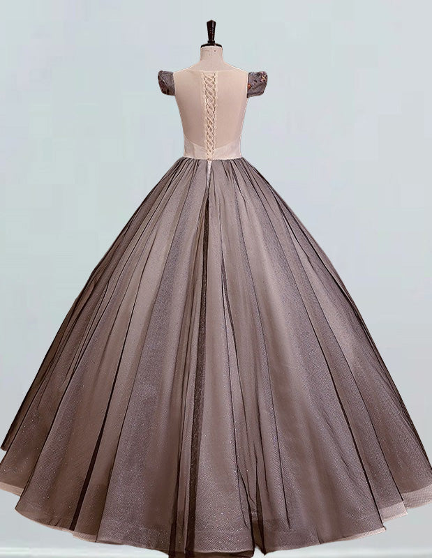 a dress on a mannequin on a mannequin