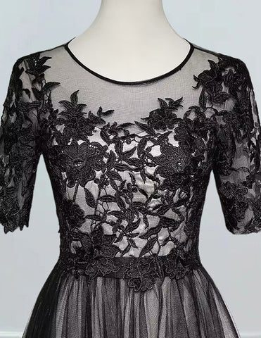 Elegant black lace applique tulle prom dress with boat neck for girls, perfect for formal events and princess parties3