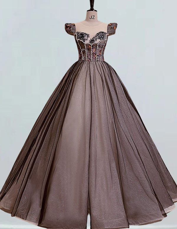 a dress on a mannequin on a mannequin