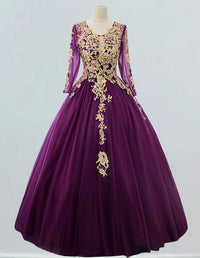 a dress on a mannequin on a mannequin