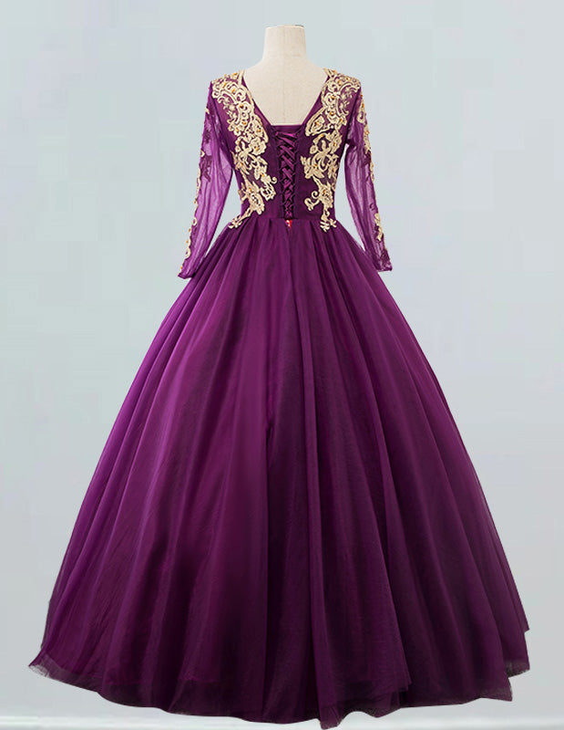 a dress on a mannequin on a mannequin